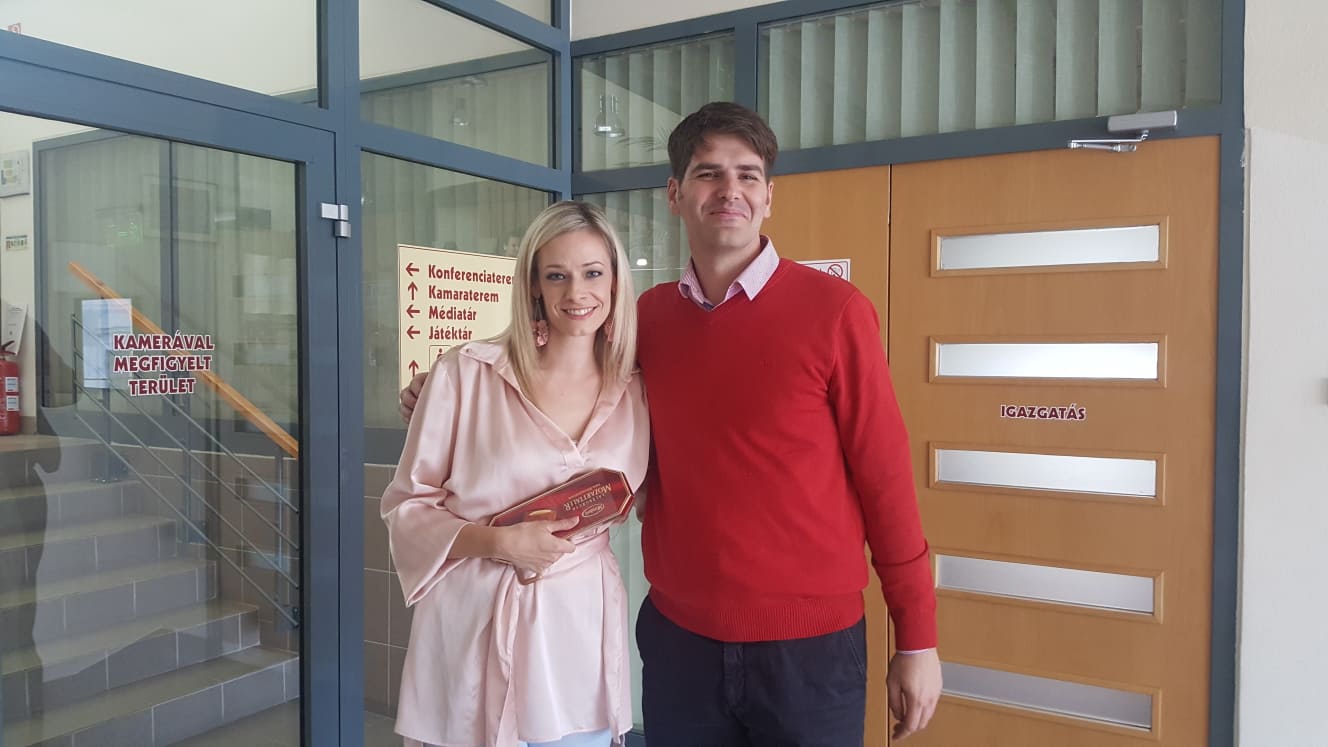 88. Peller Mariann műsorvezető - rendhagyó módon a nyíregyházi Móricz Zsigmond Megyei és Városi Könyvtárban - 2019. október 6.