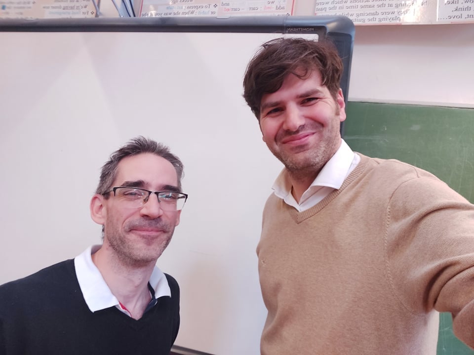 219. Szabó Soma karigazgató, Liszt Ferenc-díjas karmester. Vezető karnagya a Cantemus Vegyeskarnak és a Cantemus Fiúkórusnak. Tanít a nyíregyházi Művészeti Szakközépiskolában, alapító tagja és egyben művészeti vezetője a számos nemzetközi versenygyőzelmet elért Banchieri Énekegyüttesnek. Mesterkurzusokat tart rendszeresen Franciországban, az USA-ban és Japánban - 2022. április 5.